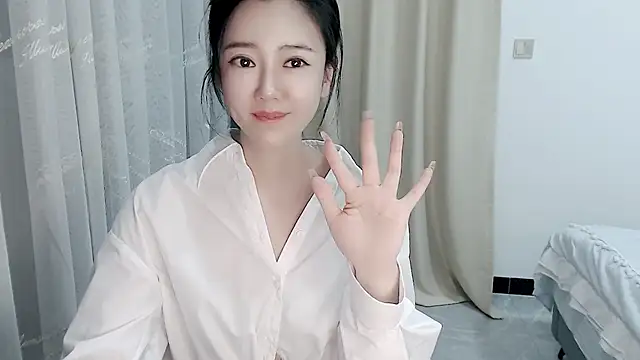 zoe-keke online show from 1, 3, 2025