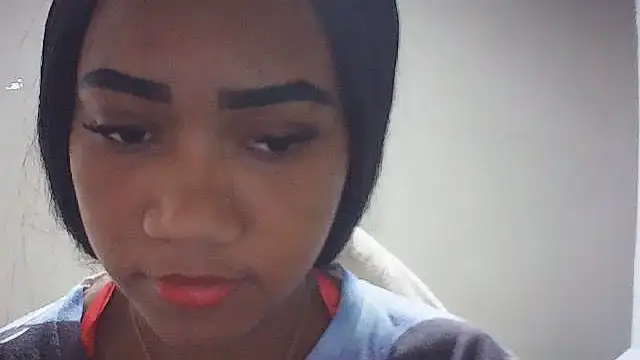 Snapshot of Fariana01 chatting on 10, 6, 2026 Fariana01 online show from 10, 6, 2026