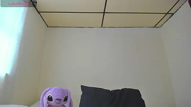 Hannah Baileyy online show from 7, 3, 2025