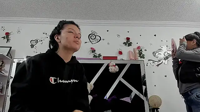 abby eemily online show from 29, 10, 2025