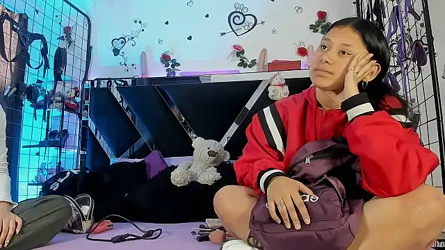 abby eemily online show from 12, 11, 2025