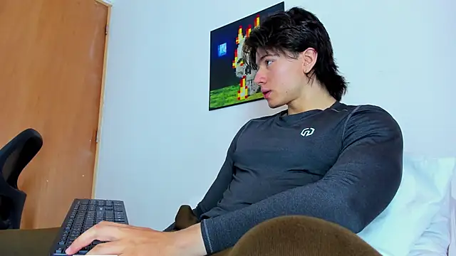 AngelBennet  online show from 5, 6, 2026