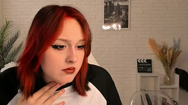 EdlaHatter online show from 4, 12, 2024