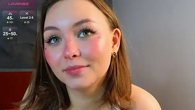 GwendolynFinch online show from 4, 2, 2025