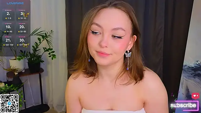 GwendolynFinch online show from 28, 2, 2025