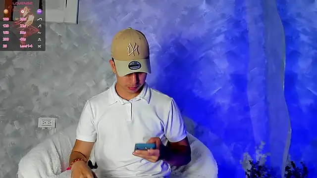Snapshot of -Bruno-Bs chatting on 17, 11, 2025 -Bruno-Bs online show from 17, 11, 2025