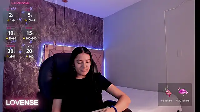 SKYLERWHIITEE online show from 30, 1, 2025