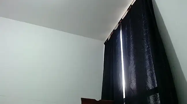 nicolle milf1978 online show from 1, 2, 2025