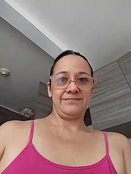 Snapshot of nicolle_milf1978 chatting on 5, 6, 2026 nicolle milf1978 online show from 5, 6, 2026