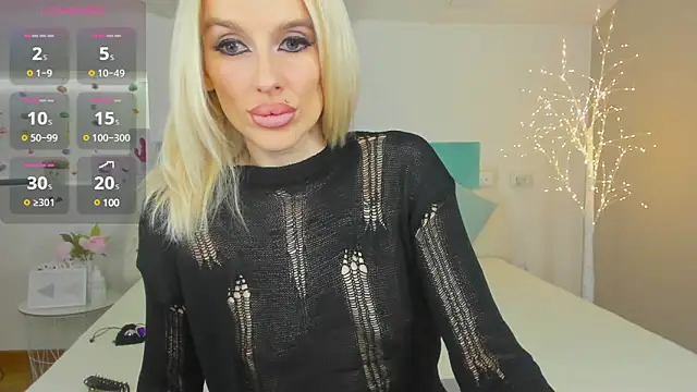 Snapshot of Lana_kitty__ chatting on 10, 2, 2025 Lana kitty   online show from 10, 2, 2025