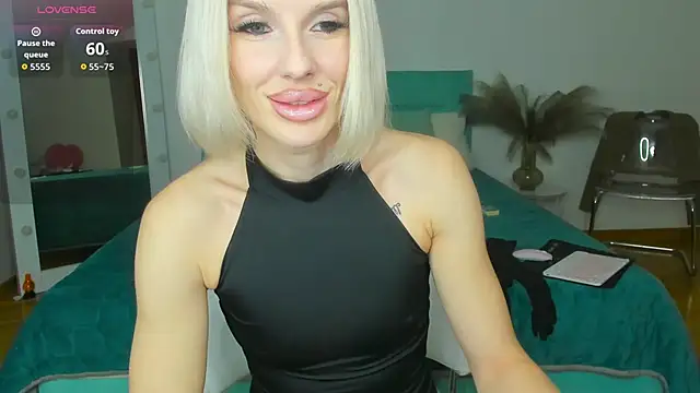 Lana kitty   online show from 12, 11, 2025