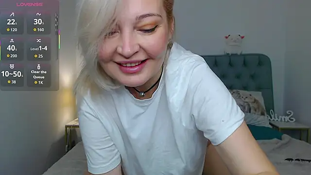 Snapshot of Milena_candyy chatting on 3, 12, 2025 Milena candyy online show from 3, 12, 2025