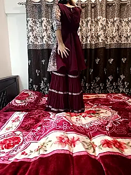 Snapshot of Cute-Bhavya chatting on 22, 10, 2025 Cute-Bhavya online show from 22, 10, 2025
