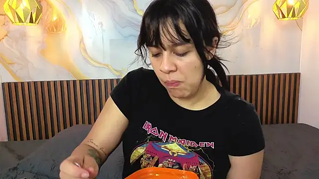 Snapshot of MelissaGilll chatting on 27, 2, 2026 MelissaGilll online show from 27, 2, 2026