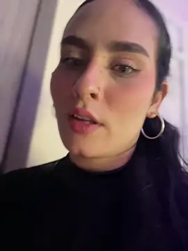 Snapshot of Aria_uwu chatting on 5, 6, 2026 Aria uwu online show from 5, 6, 2026