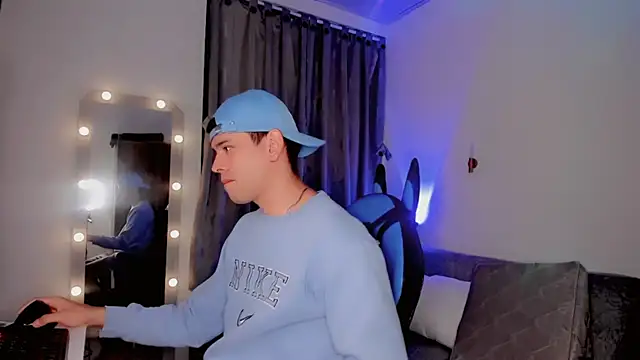 Snapshot of joe_jhon chatting on 8, 3, 2025 joe jhon online show from 8, 3, 2025