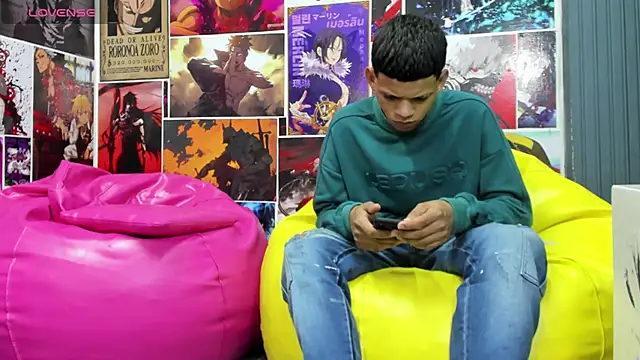 Snapshot of Jeffry_wolvess chatting on 10, 2, 2025 Jeffry wolvess online show from 10, 2, 2025