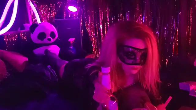 Snapshot of anonymouszN chatting on 2, 1, 2025 anonymouszN online show from 2, 1, 2025