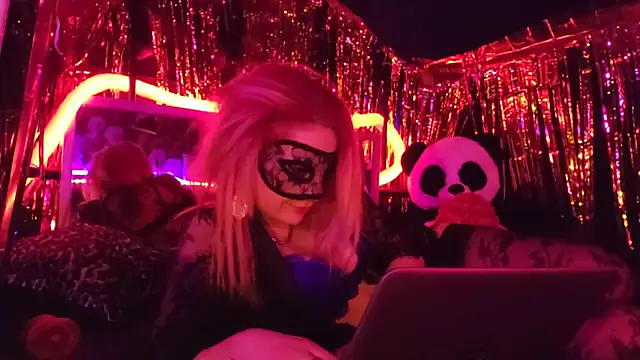 Snapshot of anonymouszN chatting on 7, 1, 2025 anonymouszN online show from 7, 1, 2025