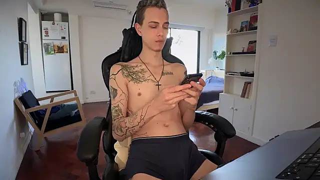Snapshot of Den_BlueXx chatting on 23, 5, 2026 Den BlueXx online show from 23, 5, 2026