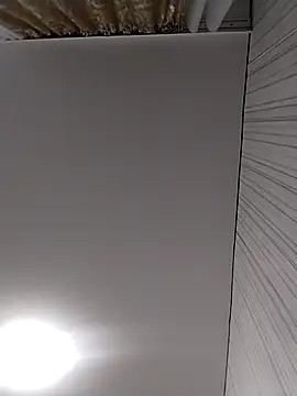 Lorrain Dorrie online show from 26, 11, 2025