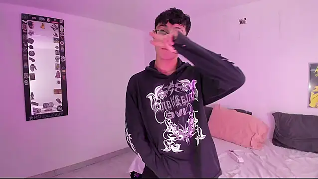 crushnier online show from 15, 12, 2024