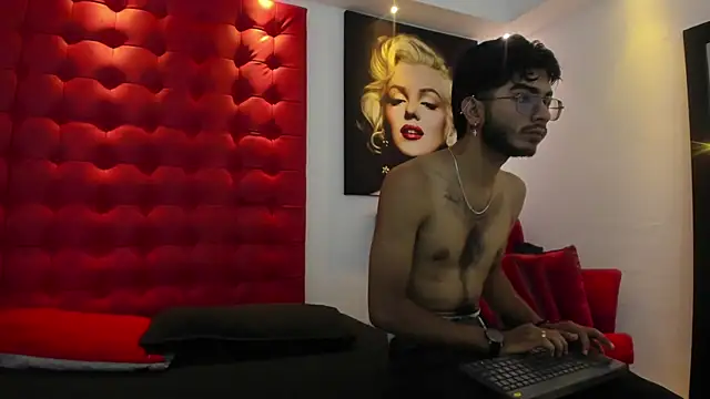 Snapshot of orion_perla chatting on 4, 1, 2025 orion perla online show from 4, 1, 2025