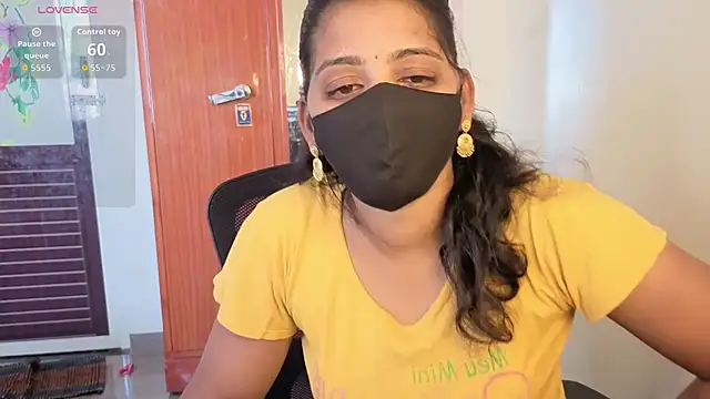 Tamil Shalini Lustyy online show from 12, 4, 2026