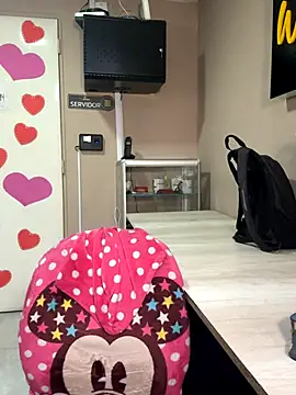 Snapshot of cherry_coper chatting on 4, 10, 2025 cherry coper online show from 4, 10, 2025