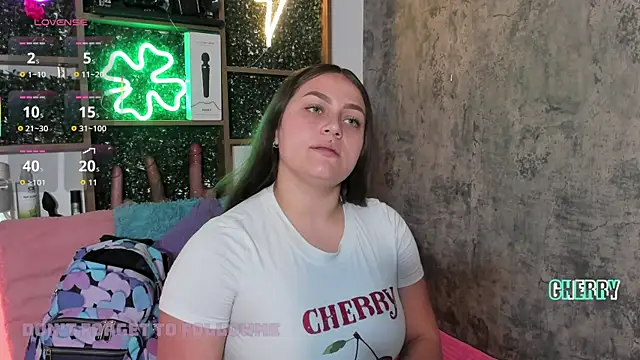 Snapshot of cherry_coper chatting on 6, 11, 2025 cherry coper online show from 6, 11, 2025