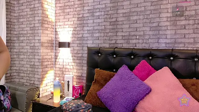 cherry coper online show from 5, 3, 2026