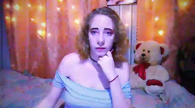 Snapshot of MelxMellie chatting on 24, 12, 2024 MelxMellie online show from 24, 12, 2024