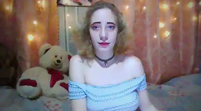 Snapshot of MelxMellie chatting on 27, 12, 2024 MelxMellie online show from 27, 12, 2024