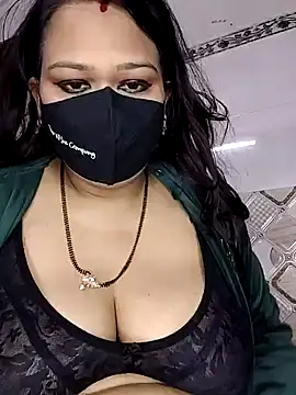 Snapshot of Mayuri77 chatting on 3, 1, 2025 Mayuri77 online show from 3, 1, 2025