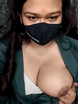 Snapshot of Mayuri77 chatting on 14, 1, 2025 Mayuri77 online show from 14, 1, 2025