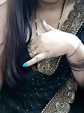 Snapshot of Mayuri77 chatting on 4, 2, 2025 Mayuri77 online show from 4, 2, 2025