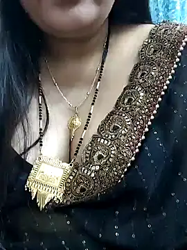 Snapshot of Mayuri77 chatting on 6, 2, 2025 Mayuri77 online show from 6, 2, 2025