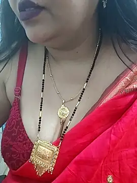 Snapshot of Mayuri77 chatting on 14, 2, 2025 Mayuri77 online show from 14, 2, 2025