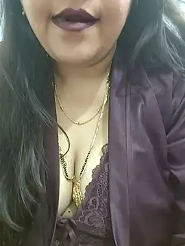 Snapshot of Mayuri77 chatting on 23, 2, 2025 Mayuri77 online show from 23, 2, 2025