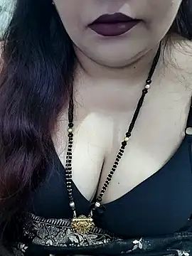Snapshot of Mayuri77 chatting on 12, 9, 2025 Mayuri77 online show from 12, 9, 2025