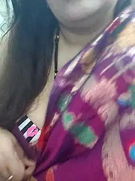 Snapshot of Mayuri77 chatting on 18, 9, 2025 Mayuri77 online show from 18, 9, 2025