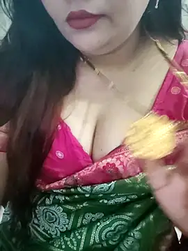 Snapshot of Mayuri77 chatting on 28, 10, 2025 Mayuri77 online show from 28, 10, 2025