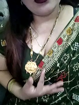 Snapshot of Mayuri77 chatting on 13, 11, 2025 Mayuri77 online show from 13, 11, 2025