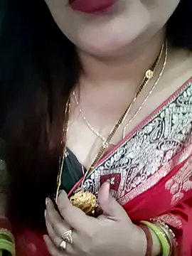 Snapshot of Mayuri77 chatting on 18, 11, 2025 Mayuri77 online show from 18, 11, 2025