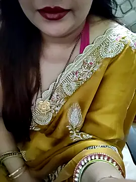 Snapshot of Mayuri77 chatting on 18, 12, 2025 Mayuri77 online show from 18, 12, 2025