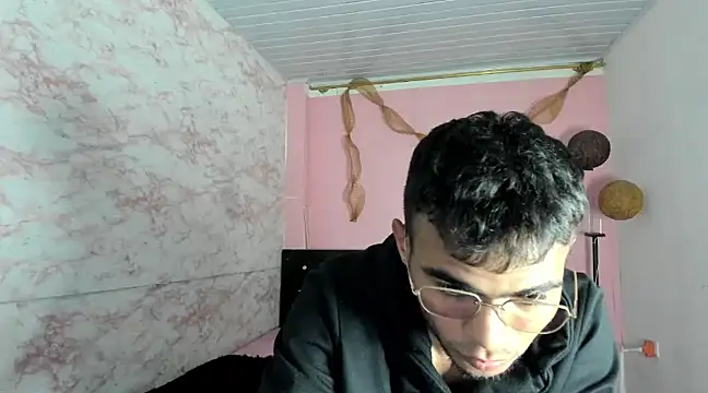 alessandro 2005 online show from 13, 2, 2025