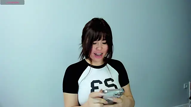 may mia online show from 2, 2, 2025