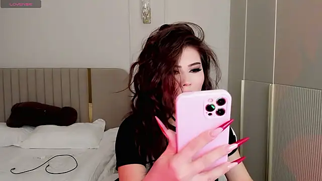 Snapshot of may_mia chatting on 1, 2, 2026 may mia online show from 1, 2, 2026