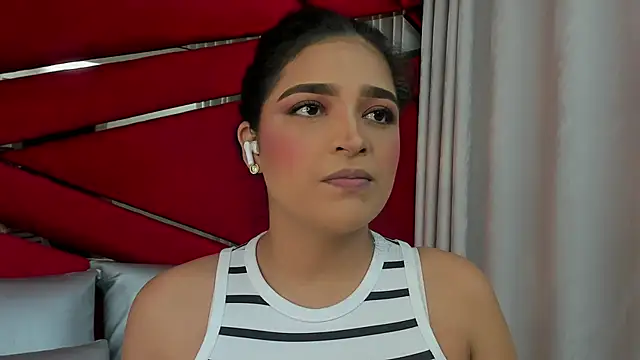 AdeleGray online show from 4, 2, 2025