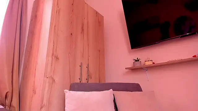 sofiaVelez01 online show from 9, 6, 2026